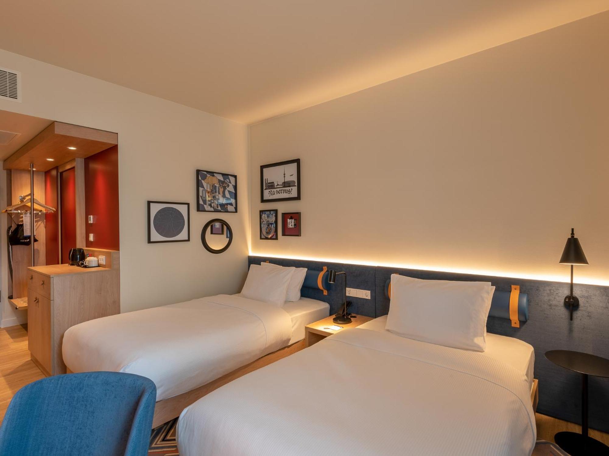 Hampton By Hilton Munich City North Exterior photo
